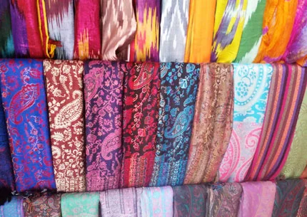 Uzbek bazaar market — packing essentials reference